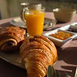 L'oustal Des Rameaux Bed and breakfast Brissac