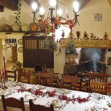 Demeure Cevenole Les Rameaux Bed & Breakfast Brissac