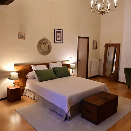 L'oustal Des Rameaux Bed & Breakfast