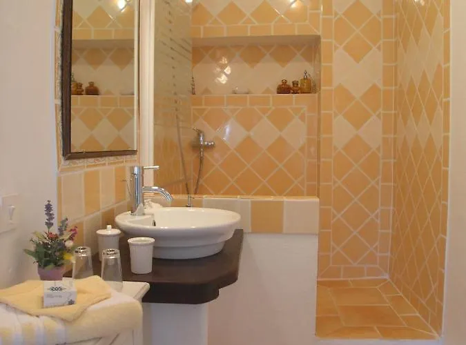 Oda ve Kahvaltı L'Oustal Des Rameaux Brissac