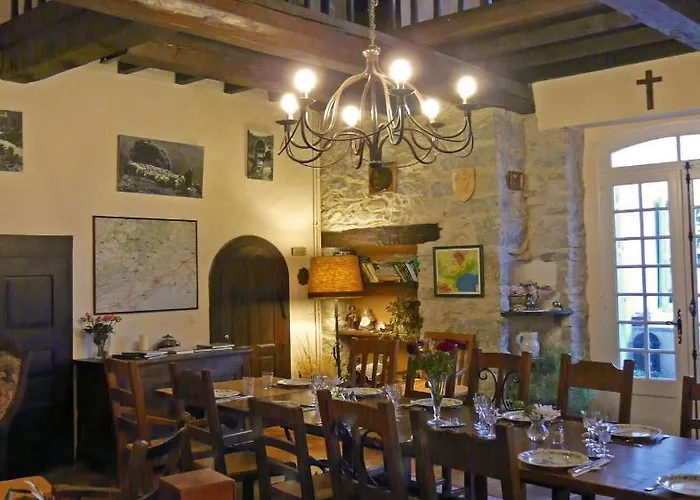 L'Oustal Des Rameaux Oda ve Kahvaltı Brissac