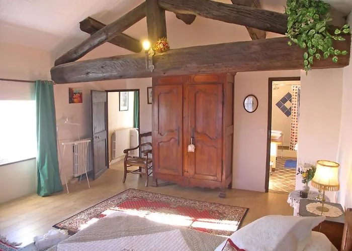 L'Oustal Des Rameaux 3*